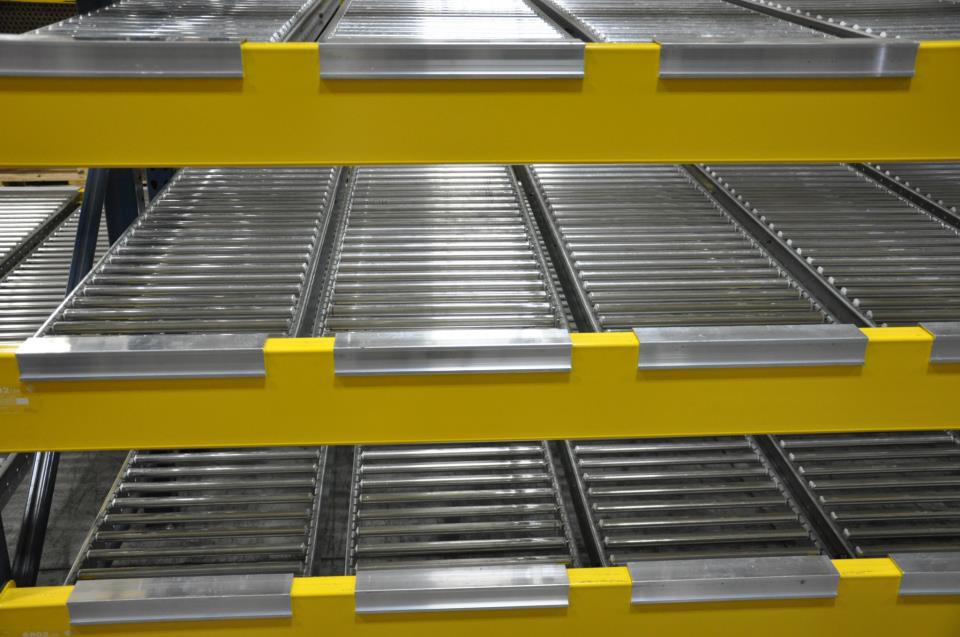 Carton Flow Rack storage system for Huntsville-area warehouses